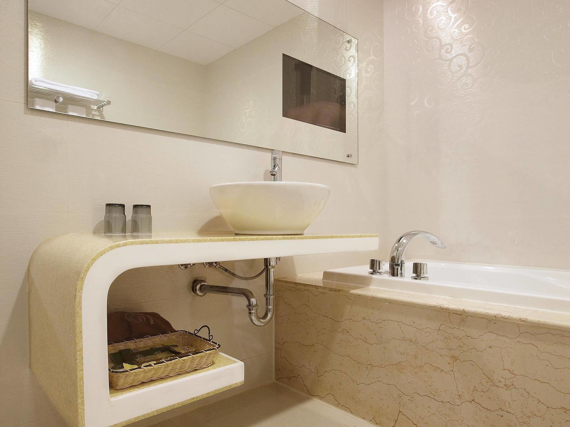 Beauty Hotels - Beautique Hotel Taipei Exteriör bild